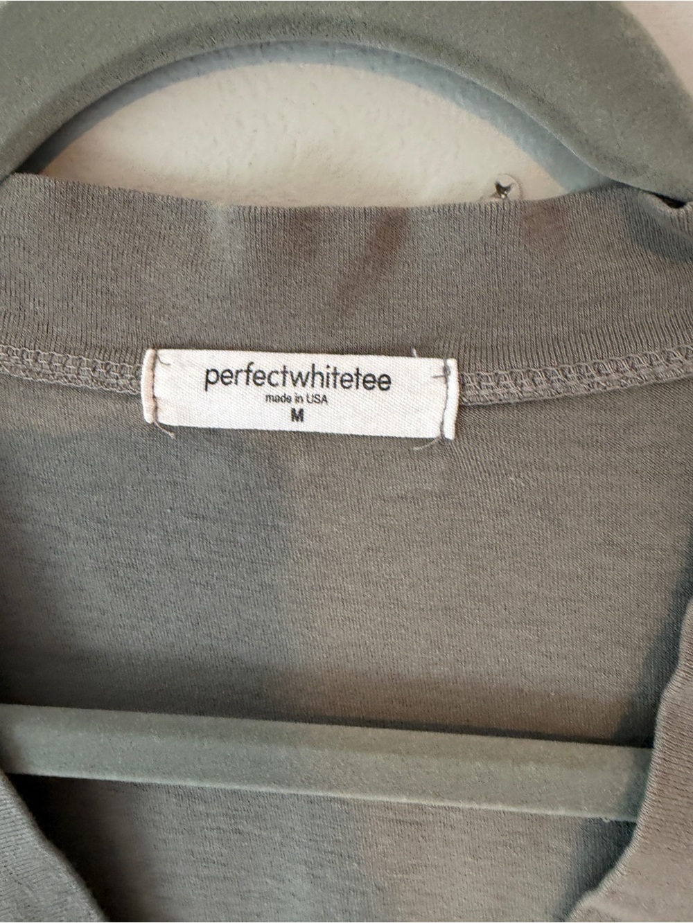 perfectwhitetee margot v neck tank top Medium - Picture 3 of 4